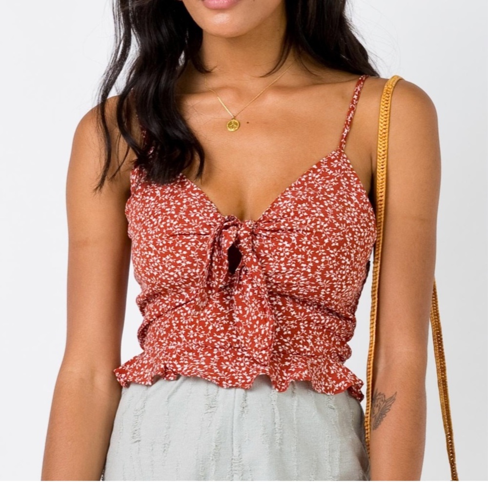 Princess Polly dru top